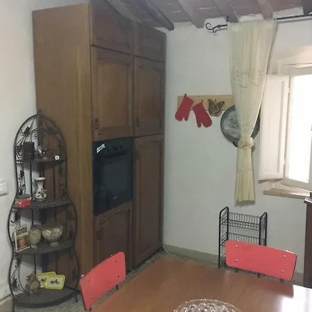 Ughetta בית הארחה *