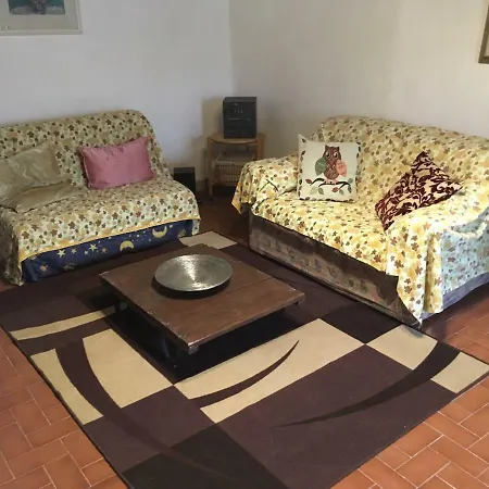 Ughetta בית הארחה קשיאנה טרמה